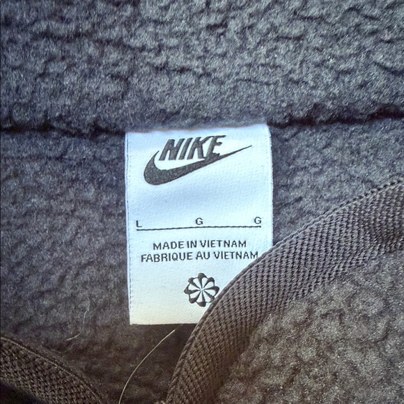 NWT Nike Men's Black Sherpa Vest Large - Picture 3 of 6